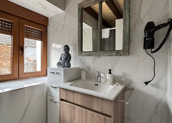 Casa Lounge Xacobeo * Tríacastela